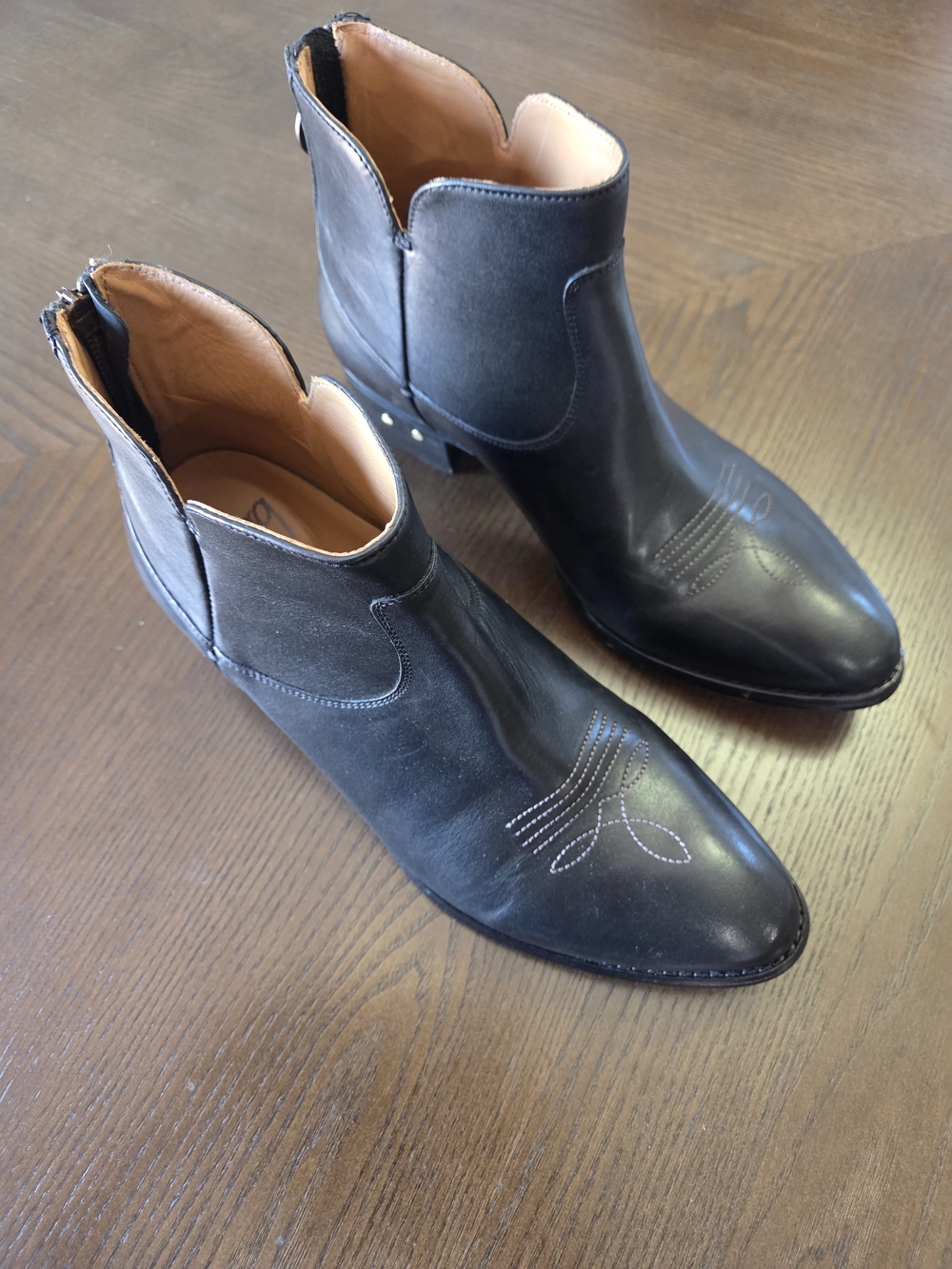 beek Black Leather Western-Inspired Ankle Booties Women's Size 11